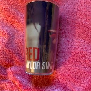 FIRM! Taylor Swift cup